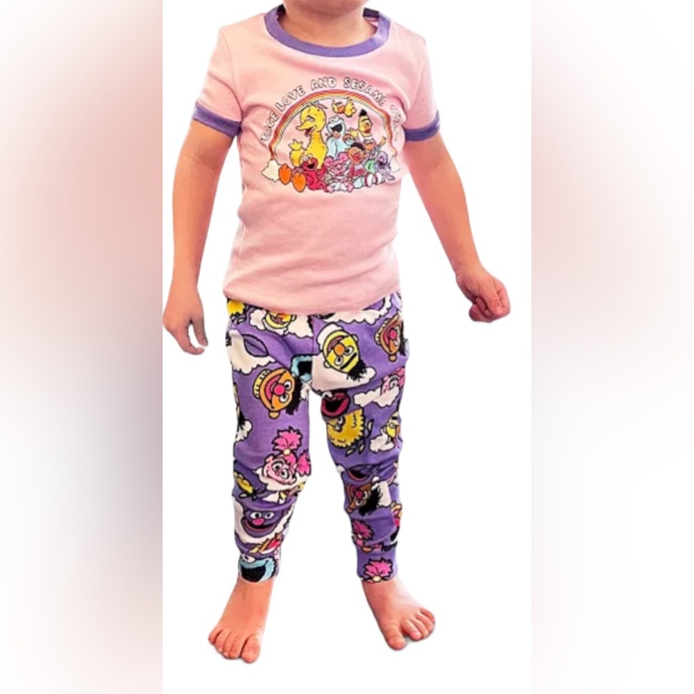 Pajamas.Sesame Street Toddler Pajama Set